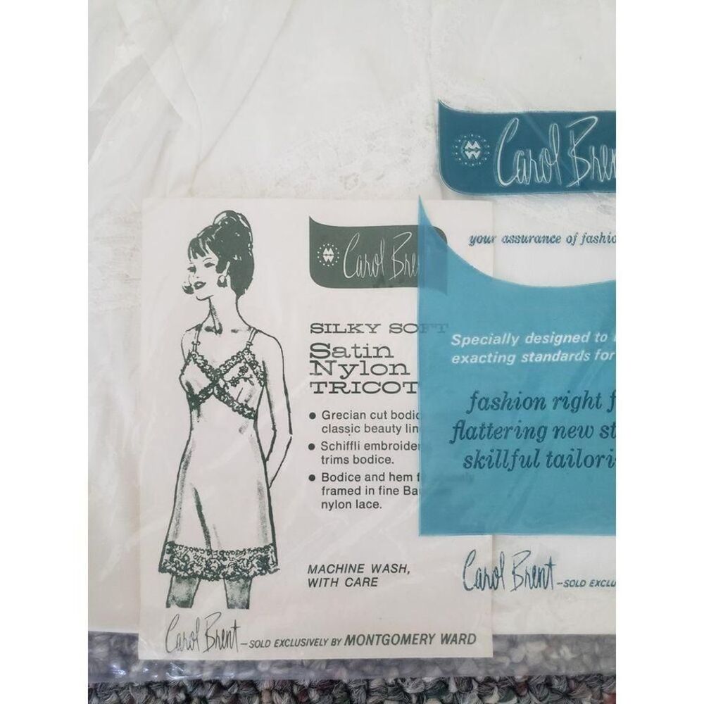 60s Deadstock White Carol Brent Slip‎ - Picture 2 of 4